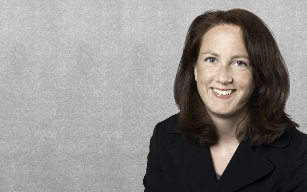 Andrea M. Famira, MRICS : Dipl.-Geographin / Dipl.-Immobilienökonomin (ADI) //Manager Niederlassungsleitung Hamburg