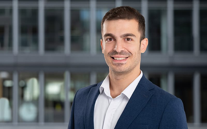 Amir Hedayat : Financial Economics // Research Analyst, International Markets